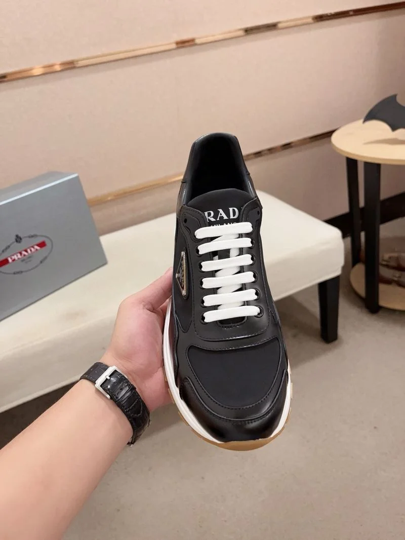 Prada Low Shoes Lightweight 35586