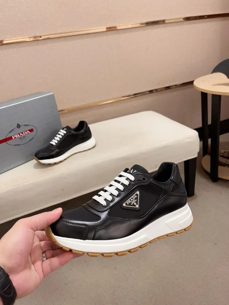 Prada Low Shoes Lightweight 35586