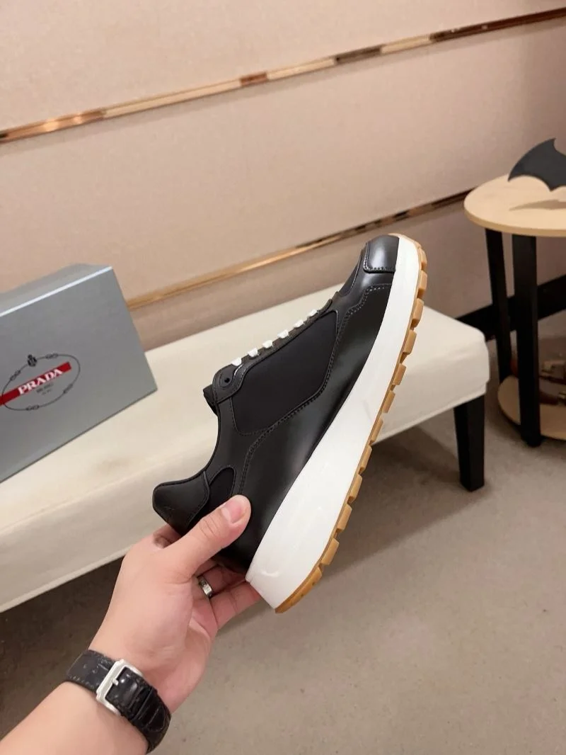 Prada Low Shoes Lightweight 35586
