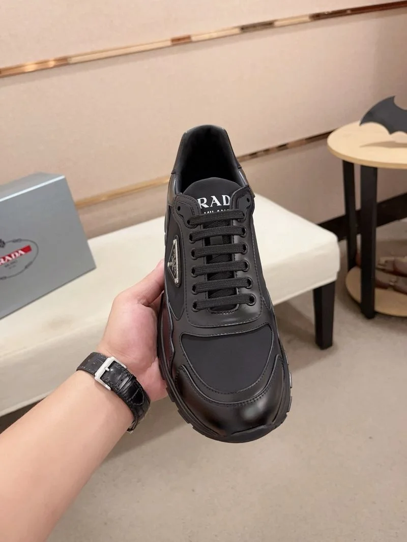 Trendy Prada Low Shoes 35587