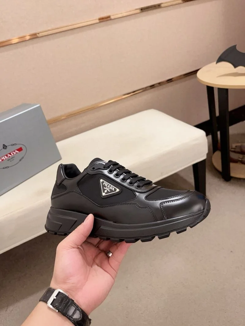 Trendy Prada Low Shoes 35587