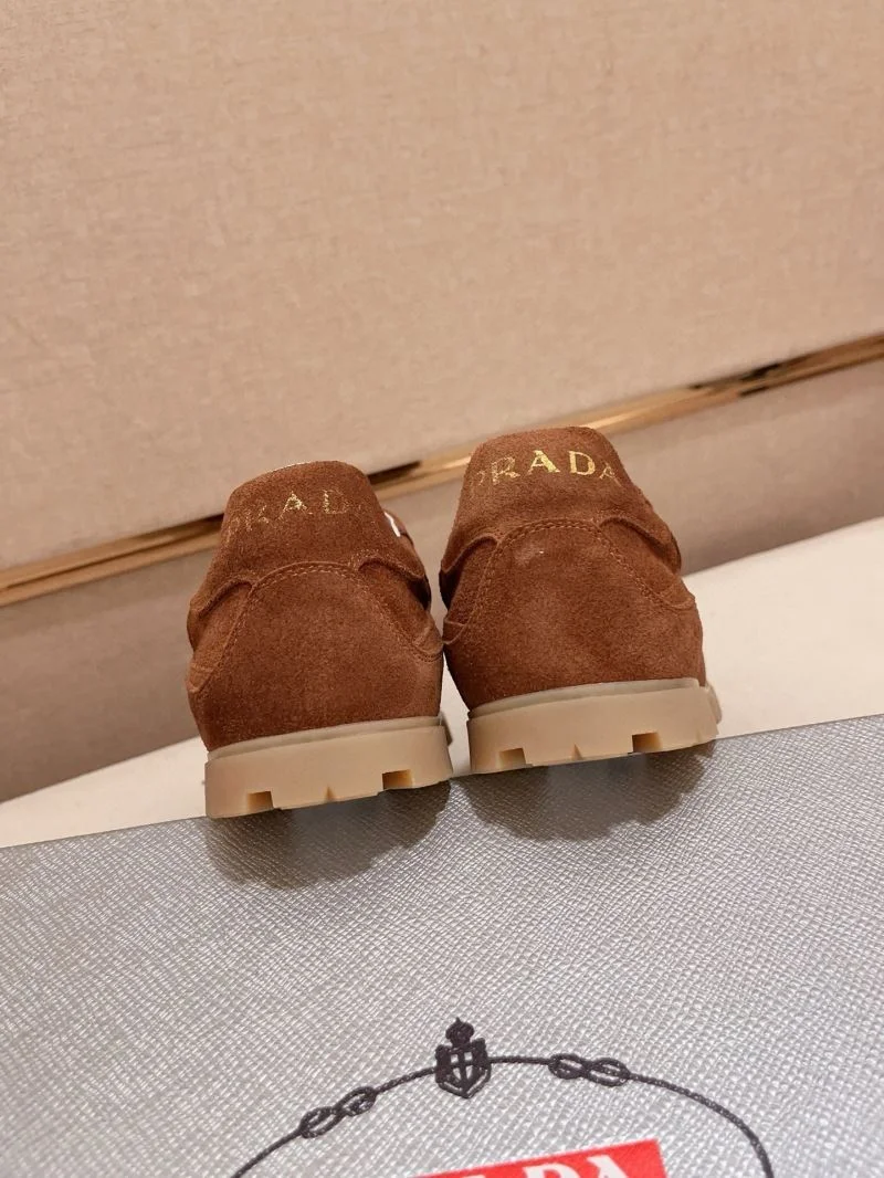 Compact Prada Low Shoes 35595