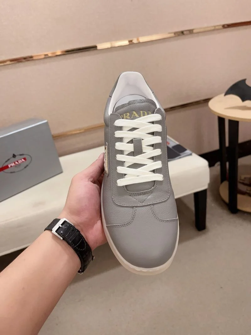 Prada Low Shoes Effortless 35570