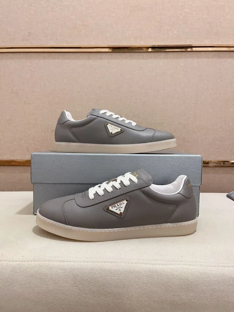 Prada Low Shoes Effortless 35570