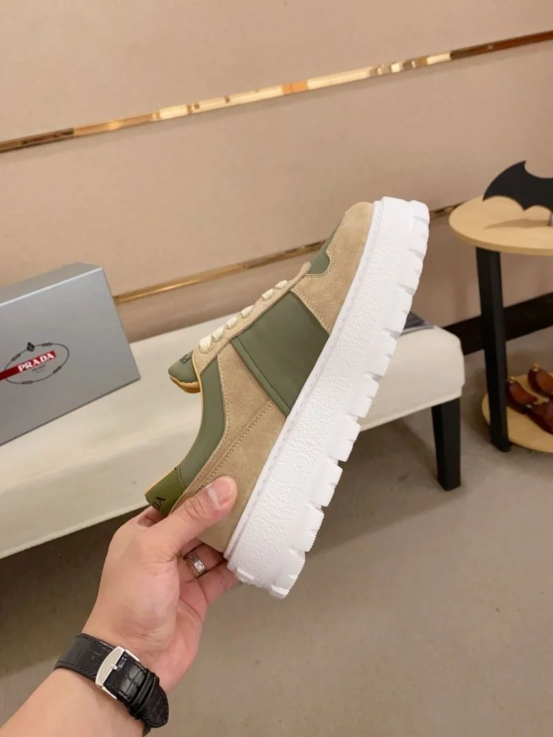 Prada Low Shoes Casual 35558