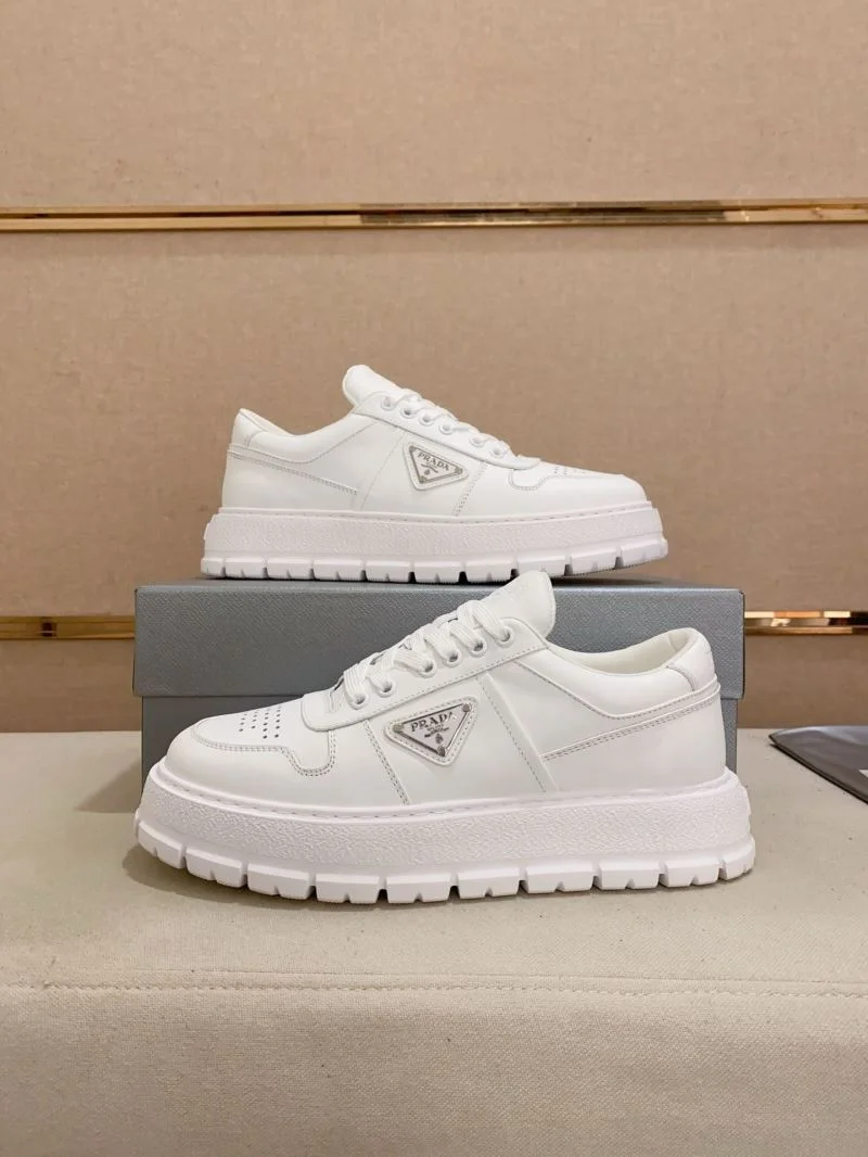 Prada Low Shoes Compact 35556