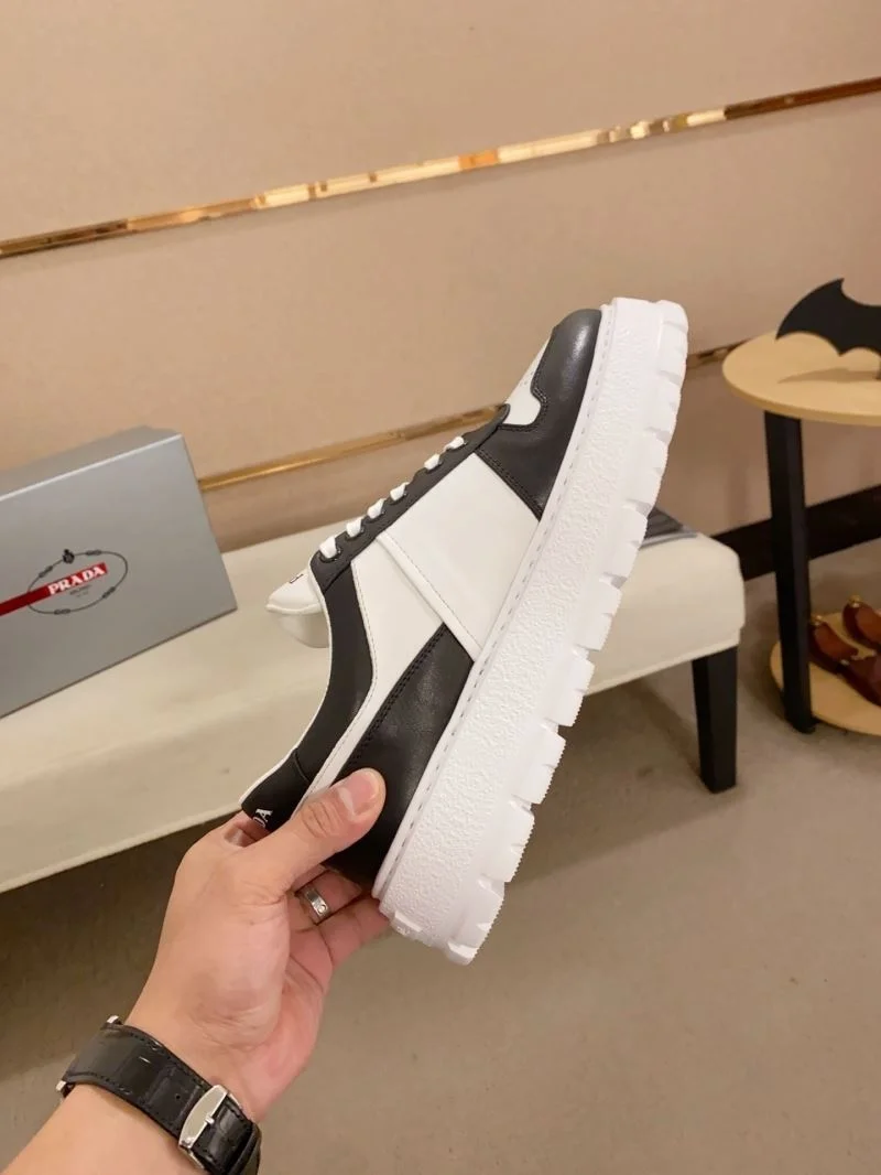 Prada Low Shoes OdorResistant 35561
