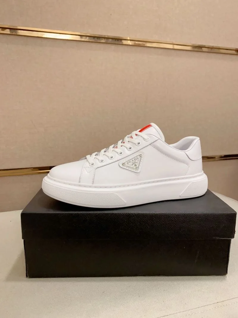 Prada Low Shoes Trendy 35567