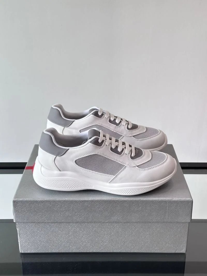 Practical Prada Low Shoes 35555