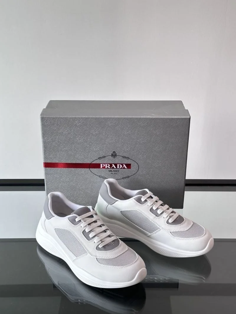 Practical Prada Low Shoes 35555
