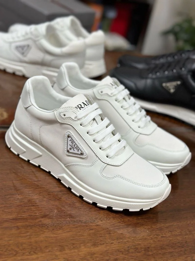 Prada Low Shoes FreshLook 35559
