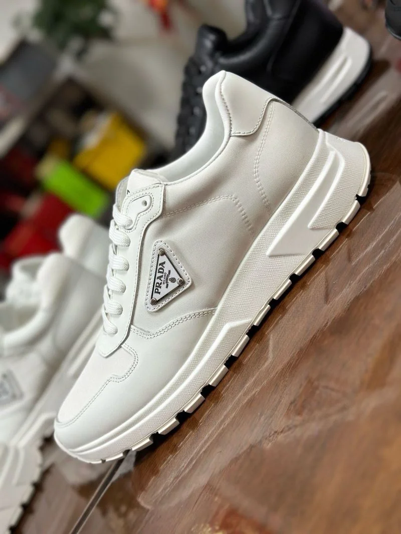 Prada Low Shoes FreshLook 35559