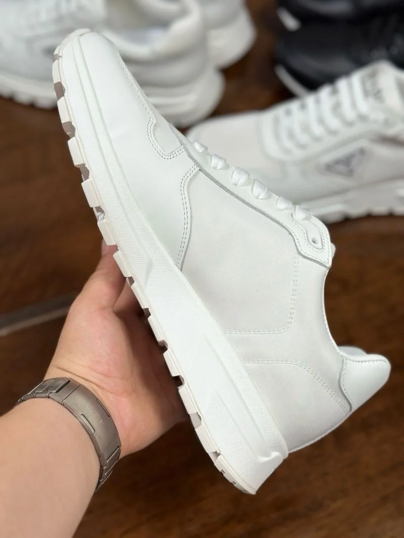Prada Low Shoes FreshLook 35559