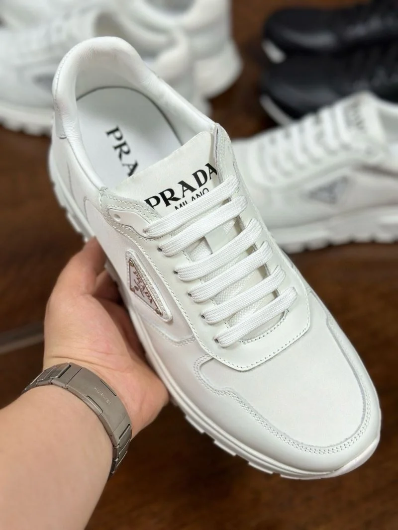 Prada Low Shoes FreshLook 35559