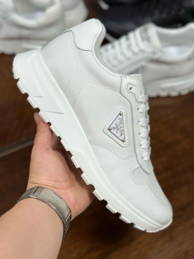 Prada Low Shoes FreshLook 35559