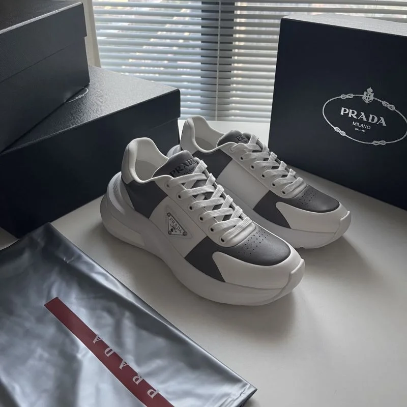 AllSeason Prada Low Shoes 35576