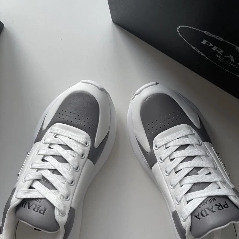 AllSeason Prada Low Shoes 35576