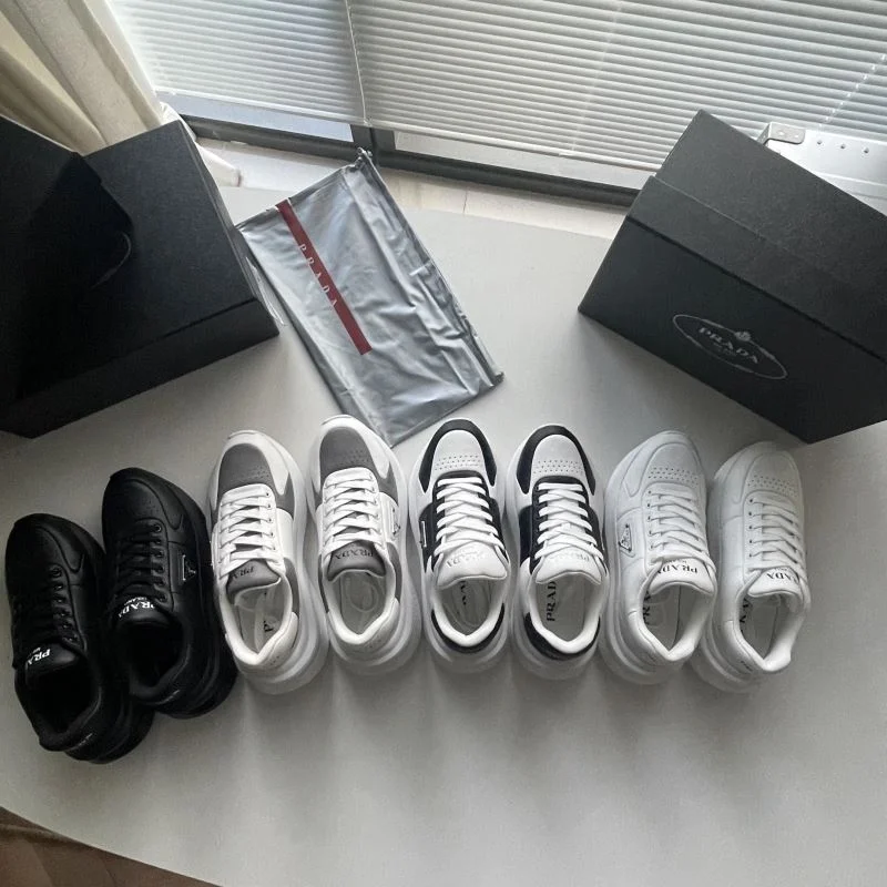 AllSeason Prada Low Shoes 35576