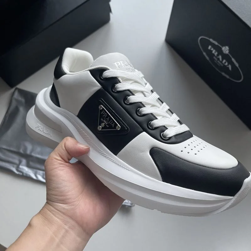 Attractive Prada Low Shoes 35554