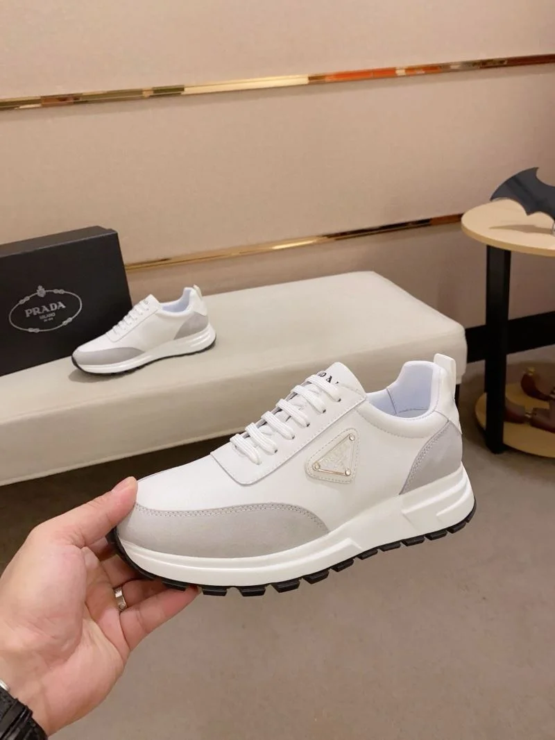 Lightweight Prada Low Shoes 35546