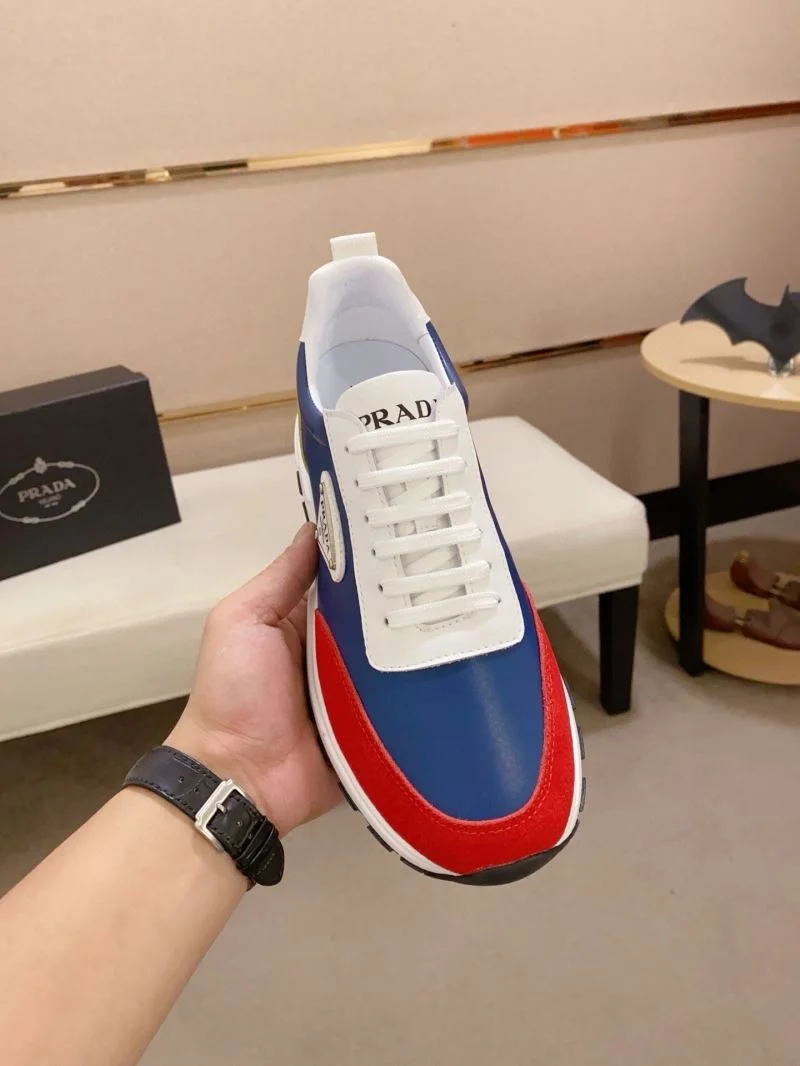 Prada Low Shoes ZipUp 35562