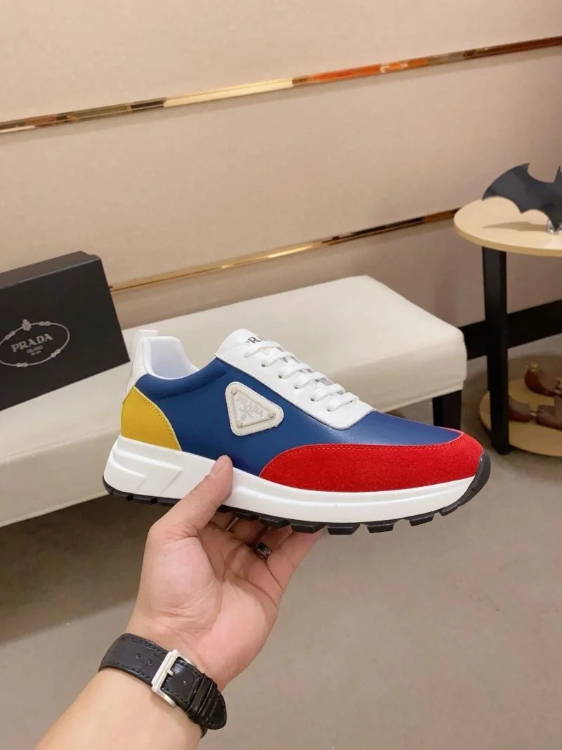 Prada Low Shoes ZipUp 35562