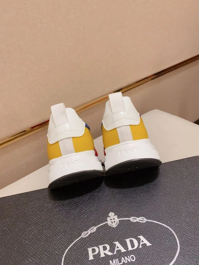 Prada Low Shoes ZipUp 35562