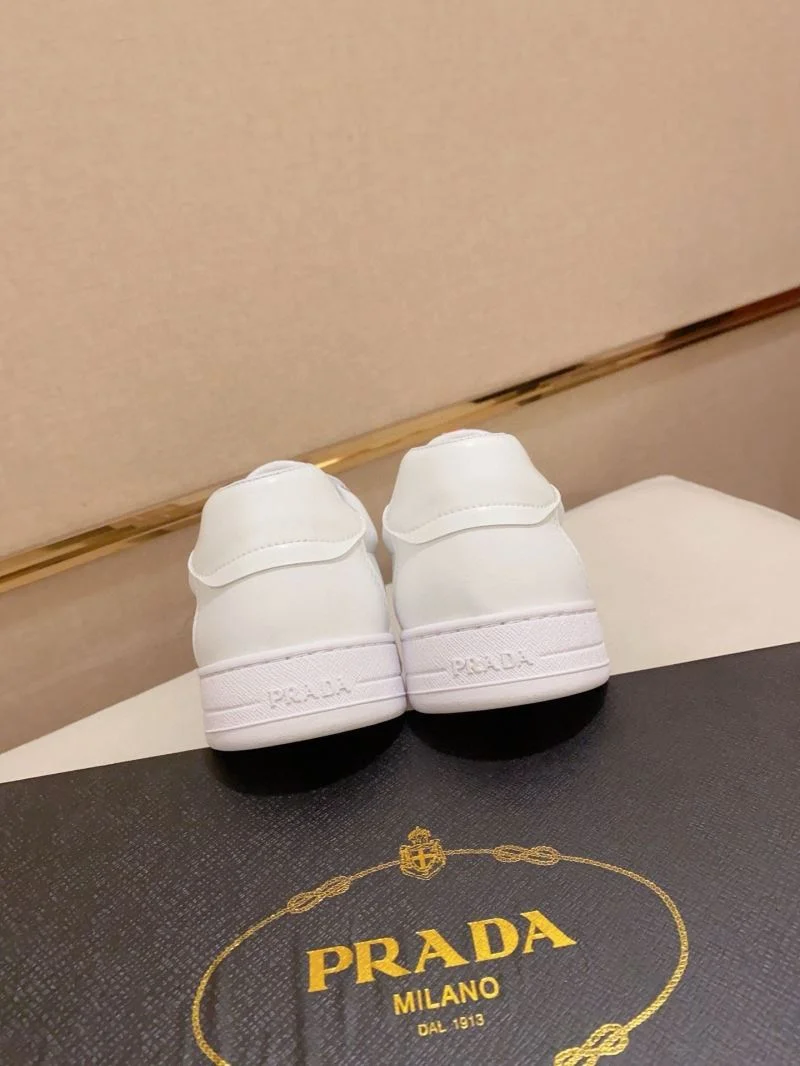 Prada Low Shoes Practical 35548