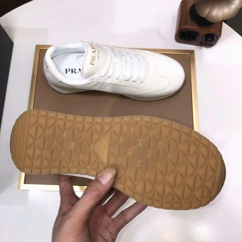 ComfortFit Prada Low Shoes 35545
