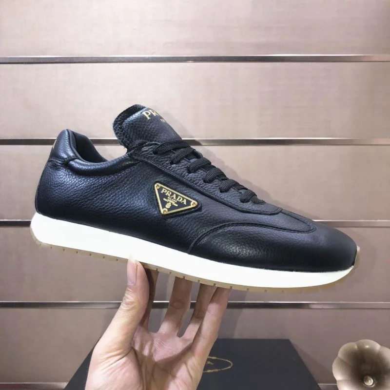 Lightweight Prada Low Shoes 35549