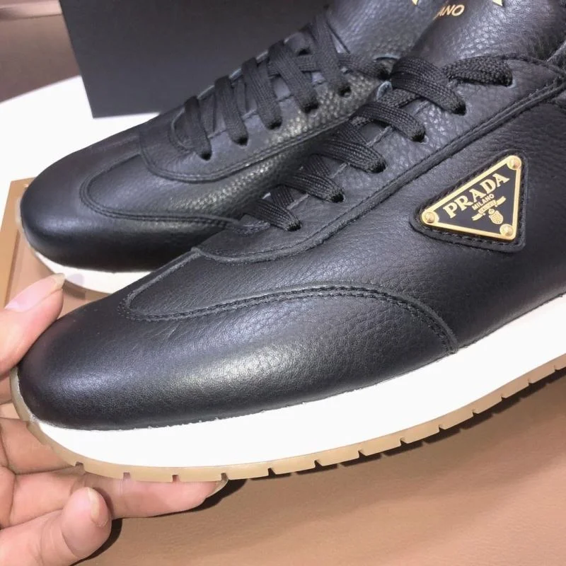 Lightweight Prada Low Shoes 35549