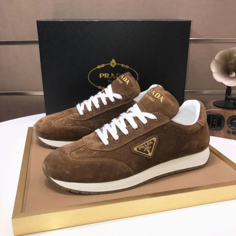 Flexible Prada Low Shoes 35547