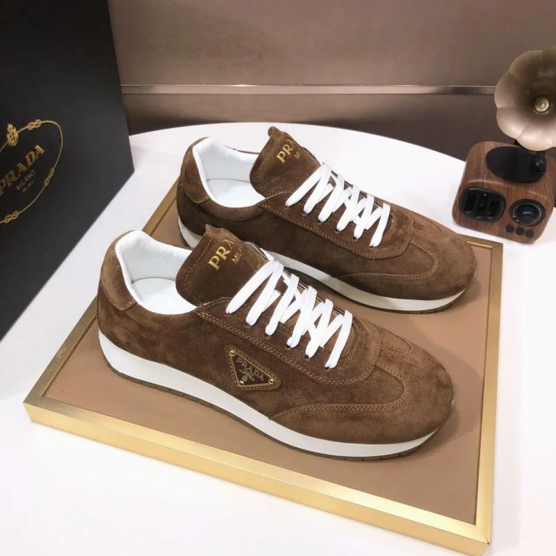 Flexible Prada Low Shoes 35547