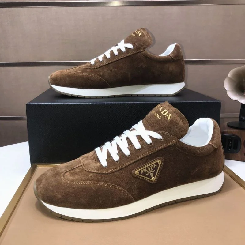 Flexible Prada Low Shoes 35547