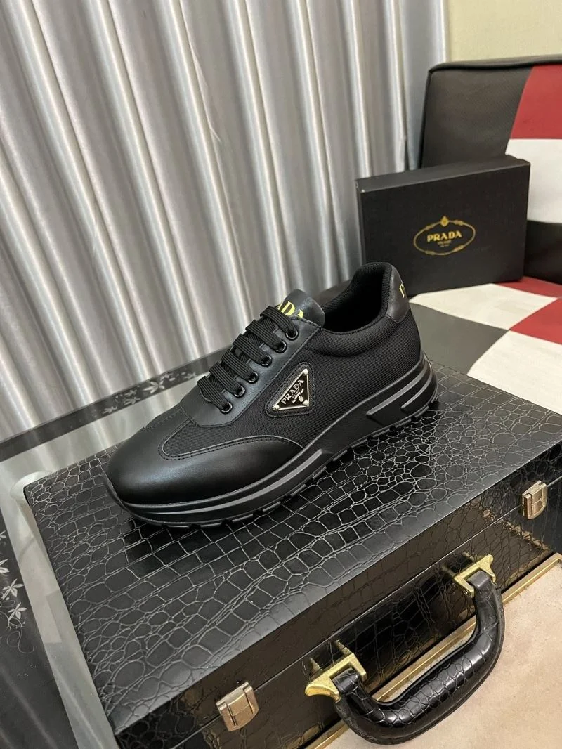 Lightweight Prada Low Shoes 35540