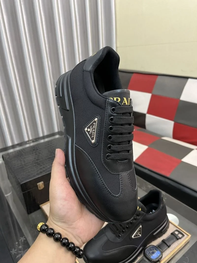Lightweight Prada Low Shoes 35540