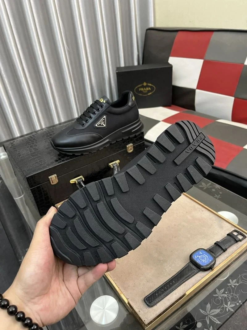 Lightweight Prada Low Shoes 35540