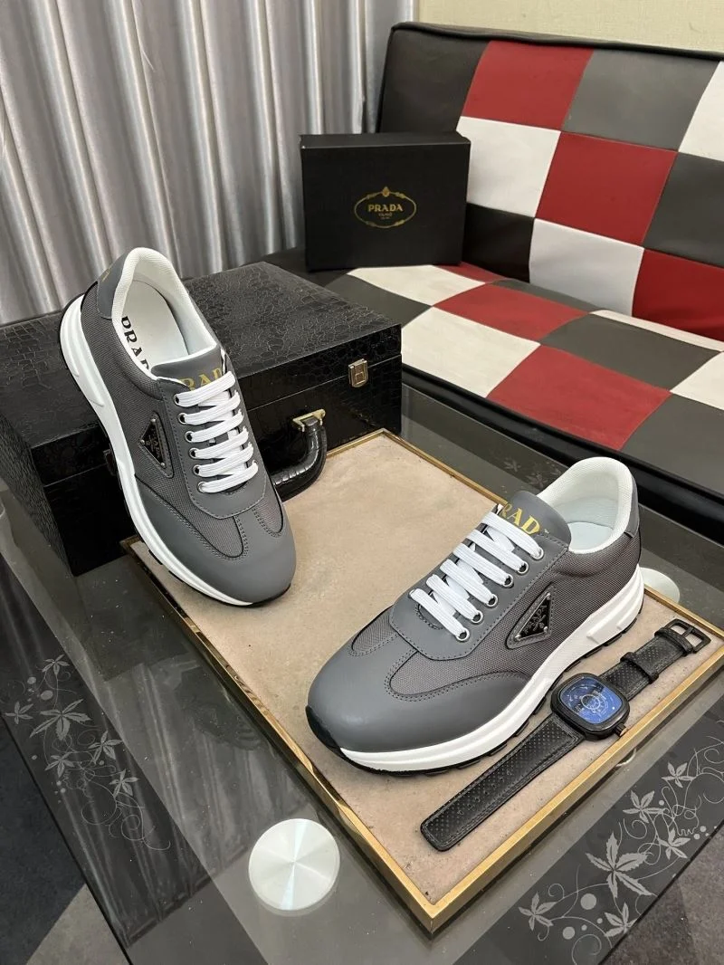 Trendy Prada Low Shoes 35533