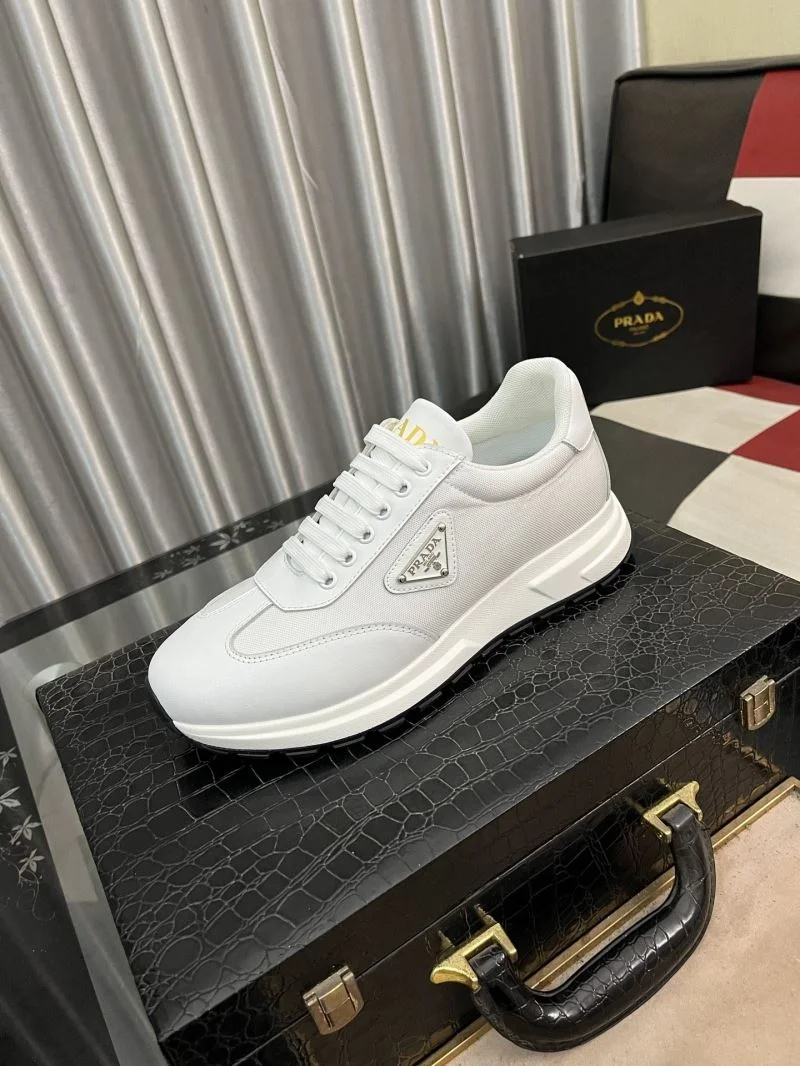 Prada Low Shoes Comfortable 35520