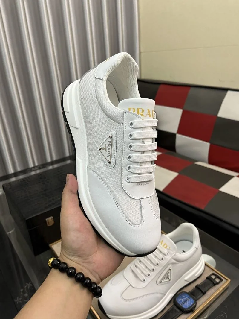 Prada Low Shoes Comfortable 35520