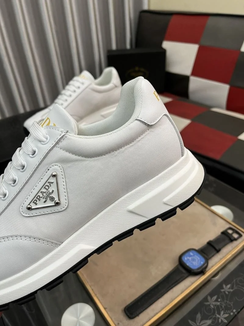 Prada Low Shoes Comfortable 35520