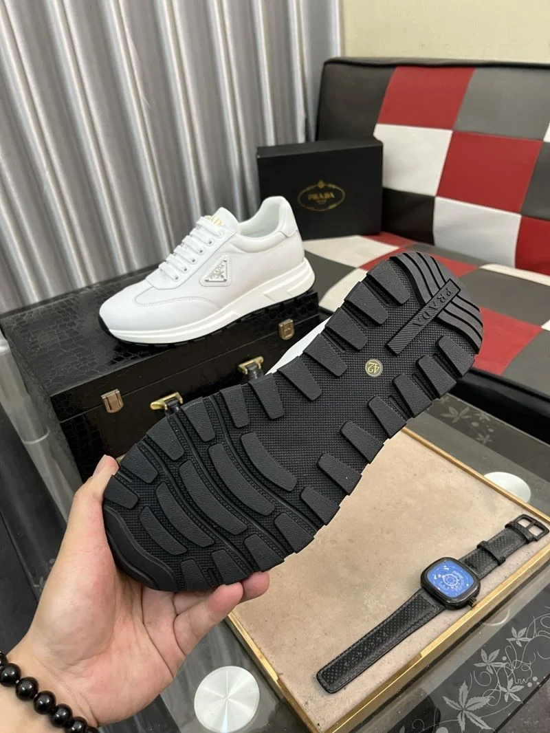 Prada Low Shoes Comfortable 35520
