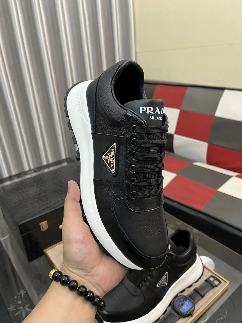 QuickDry Prada Low Shoes 35538