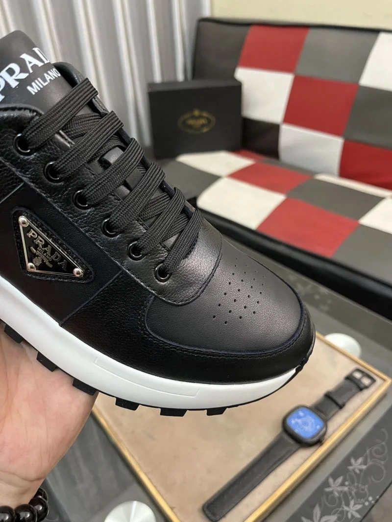 QuickDry Prada Low Shoes 35538