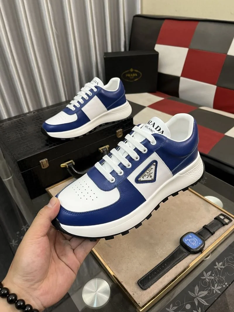 Prada Low Shoes Modern 35535