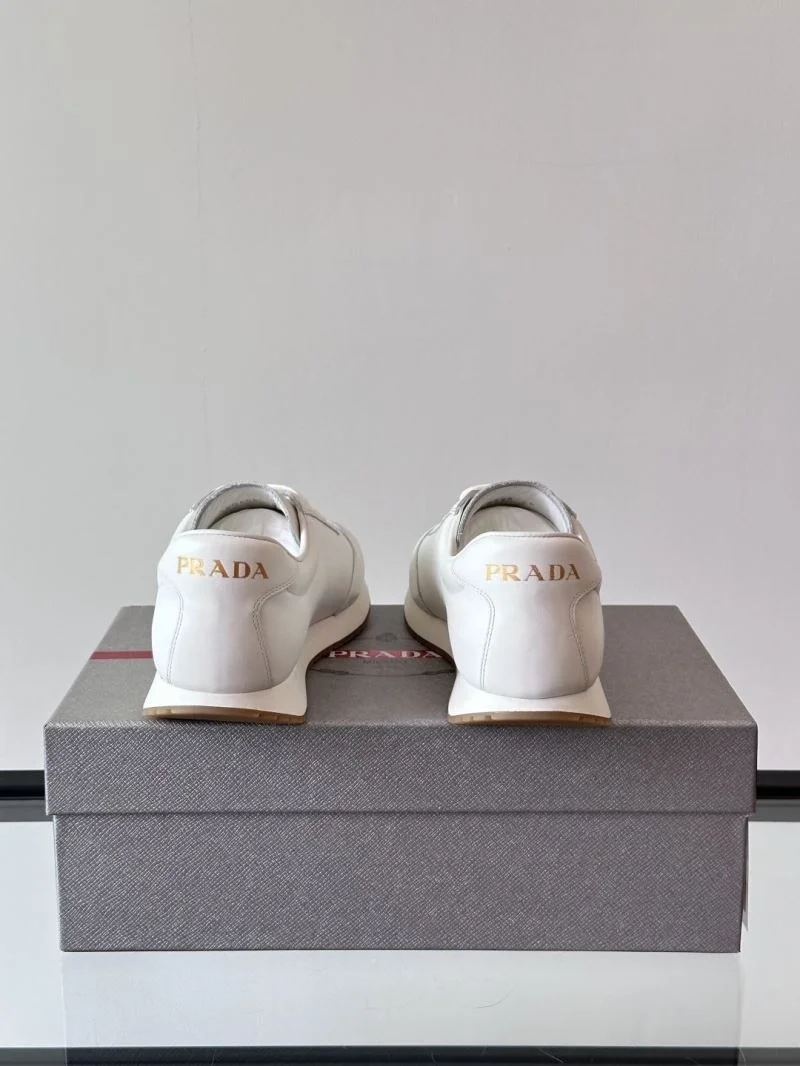 Bright Prada Low Shoes 35527