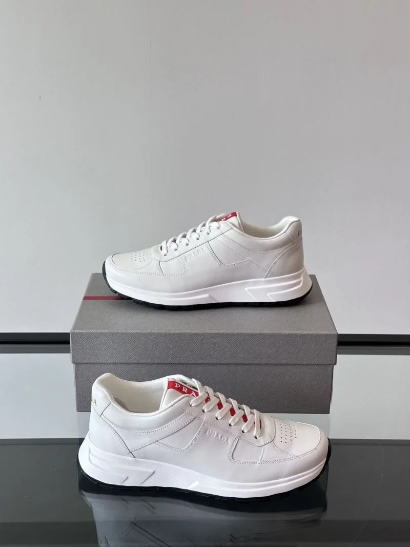 Original Prada Low Shoes 35526