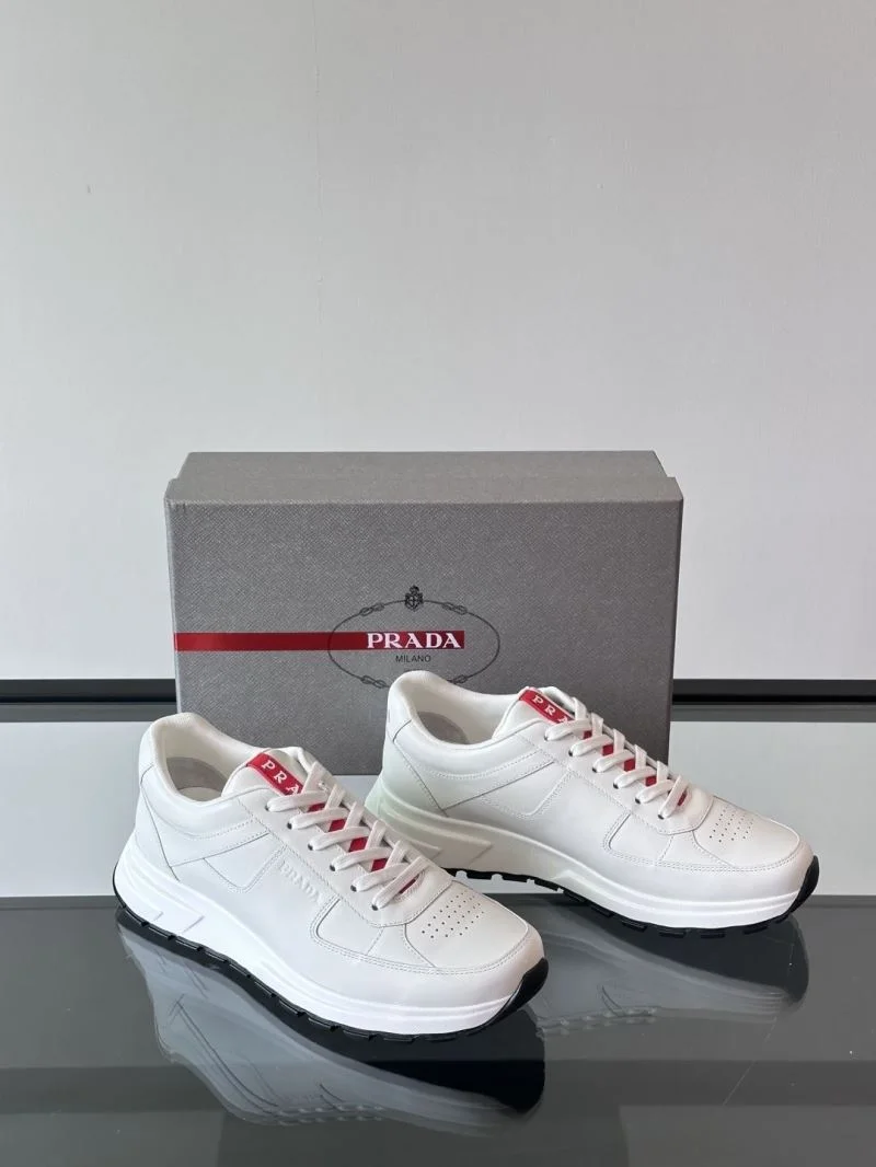 Original Prada Low Shoes 35526
