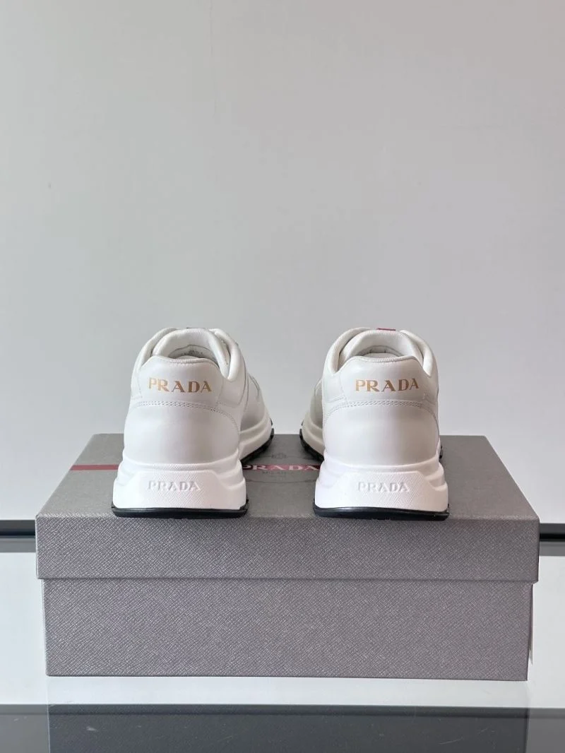 Original Prada Low Shoes 35526