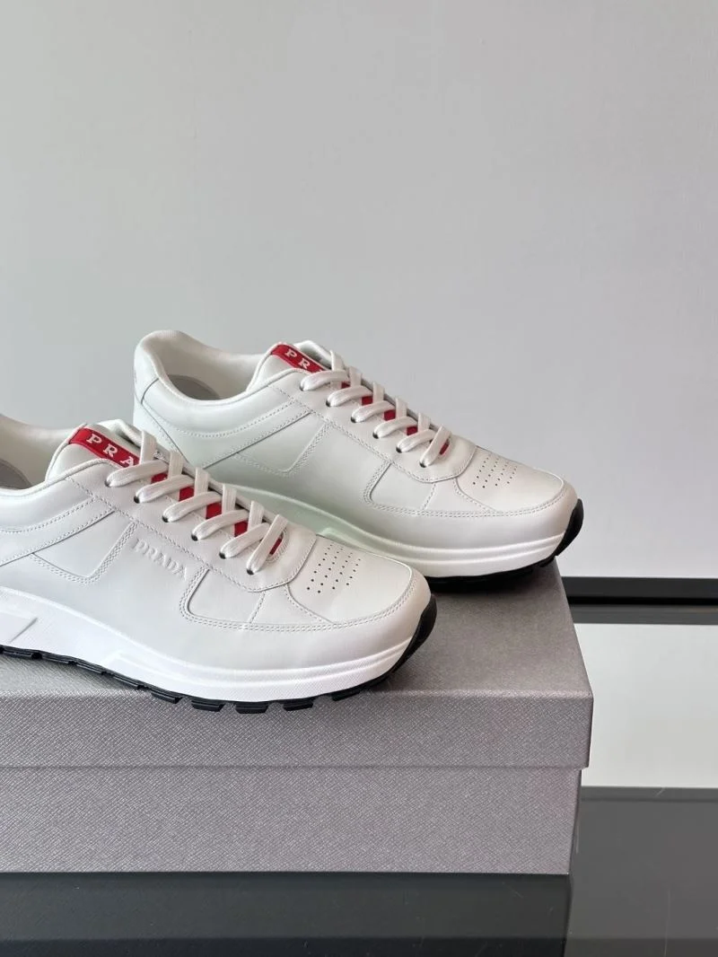 Original Prada Low Shoes 35526